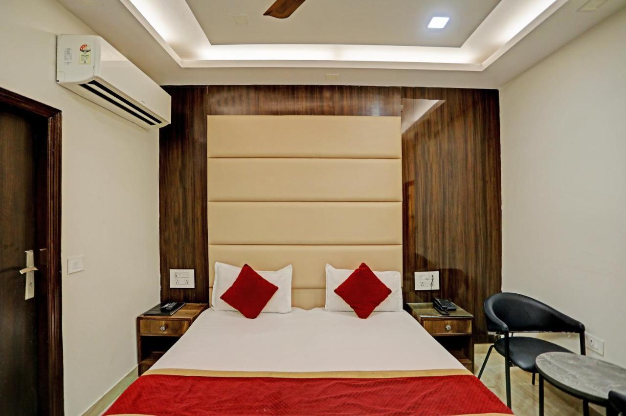 Staybook Hotel Atlanta New Delhi Train Station Luaran gambar