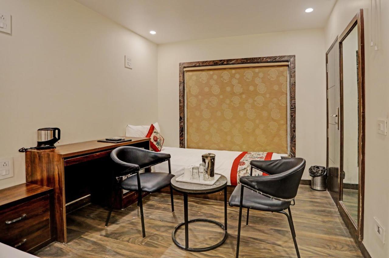 Staybook Hotel Atlanta New Delhi Train Station Luaran gambar