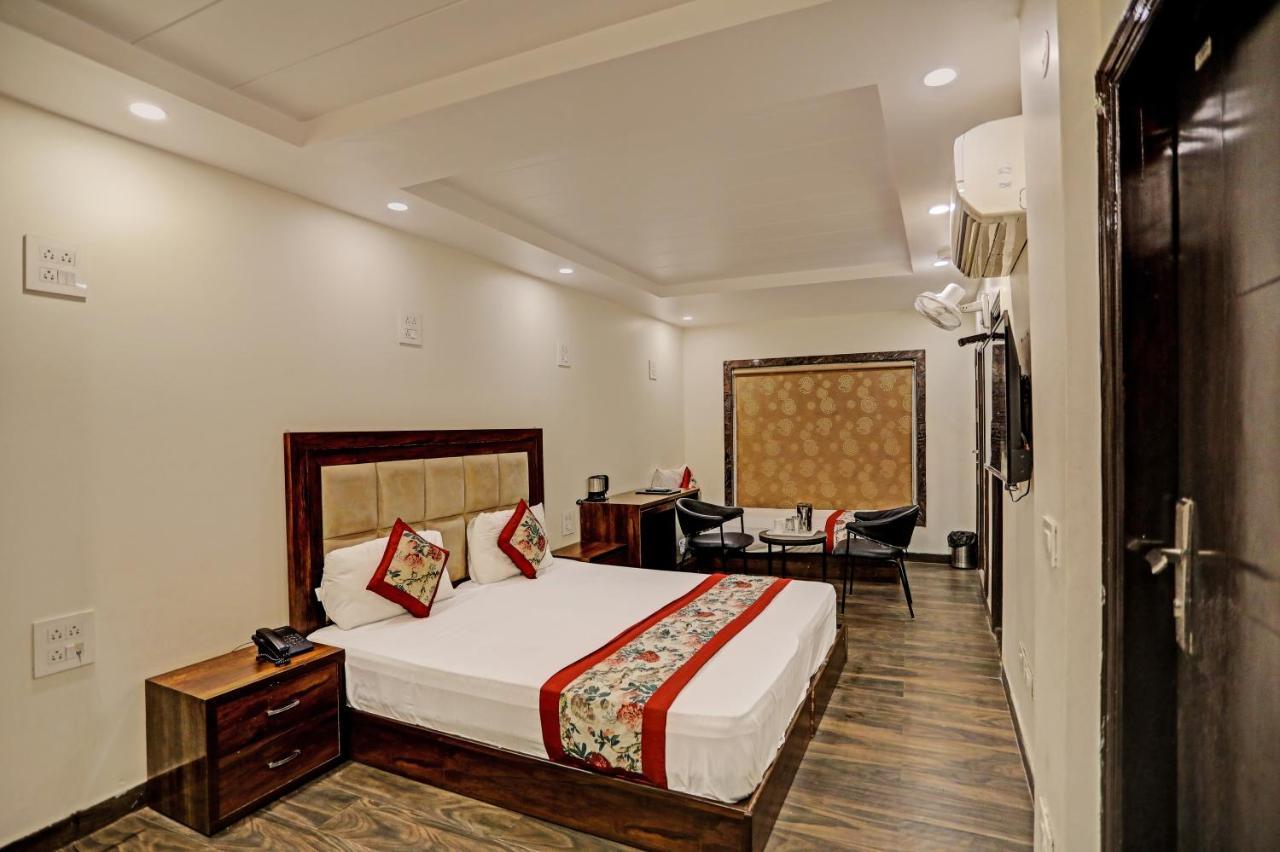Staybook Hotel Atlanta New Delhi Train Station Luaran gambar