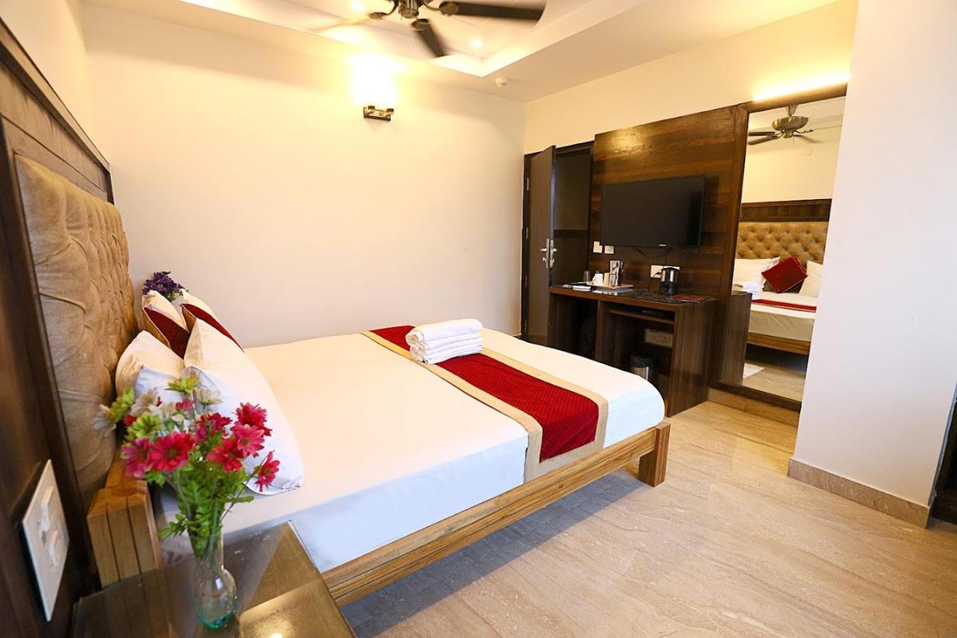 Staybook Hotel Atlanta New Delhi Train Station Luaran gambar